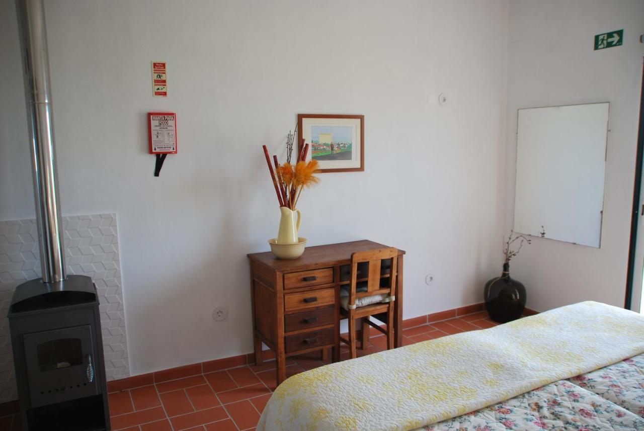 Hostal Monte Ramos Ferreira Do Alentejo Exterior foto