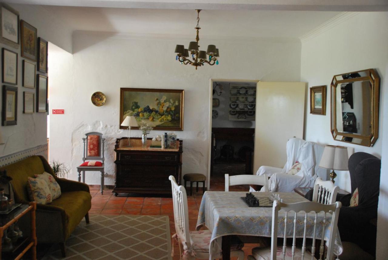 Hostal Monte Ramos Ferreira Do Alentejo Exterior foto