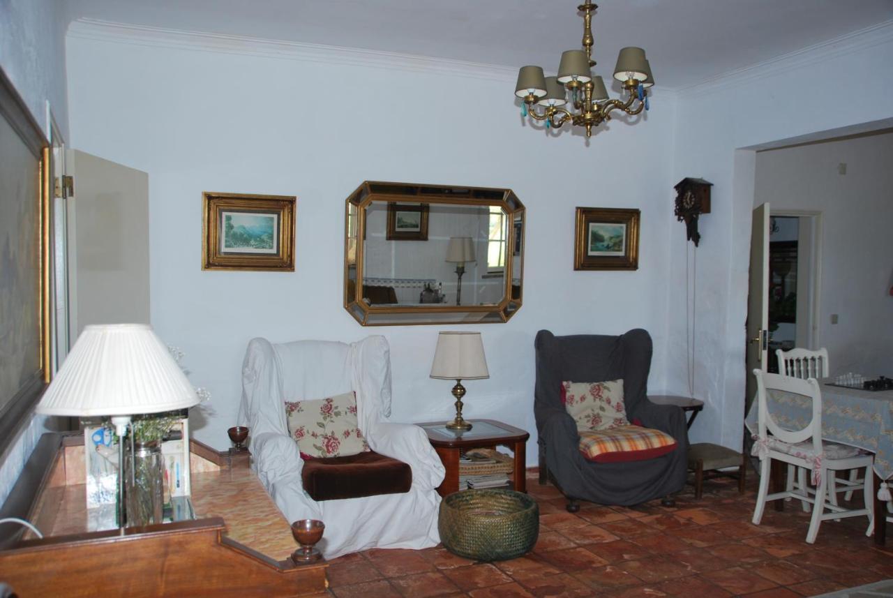 Hostal Monte Ramos Ferreira Do Alentejo Exterior foto