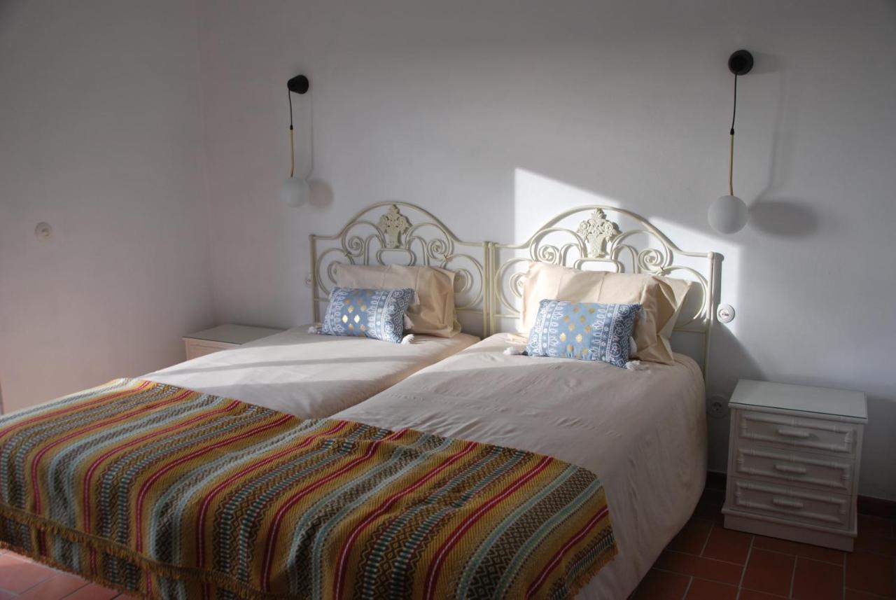 Hostal Monte Ramos Ferreira Do Alentejo Exterior foto
