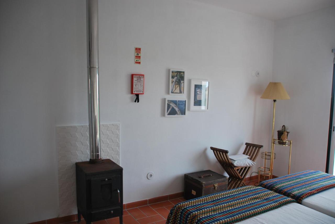 Hostal Monte Ramos Ferreira Do Alentejo Exterior foto