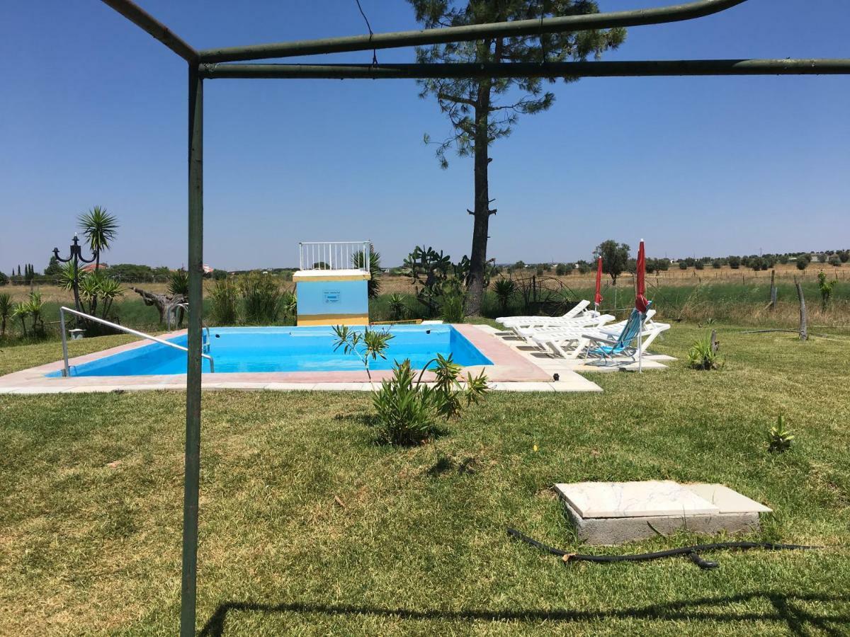 Hostal Monte Ramos Ferreira Do Alentejo Exterior foto